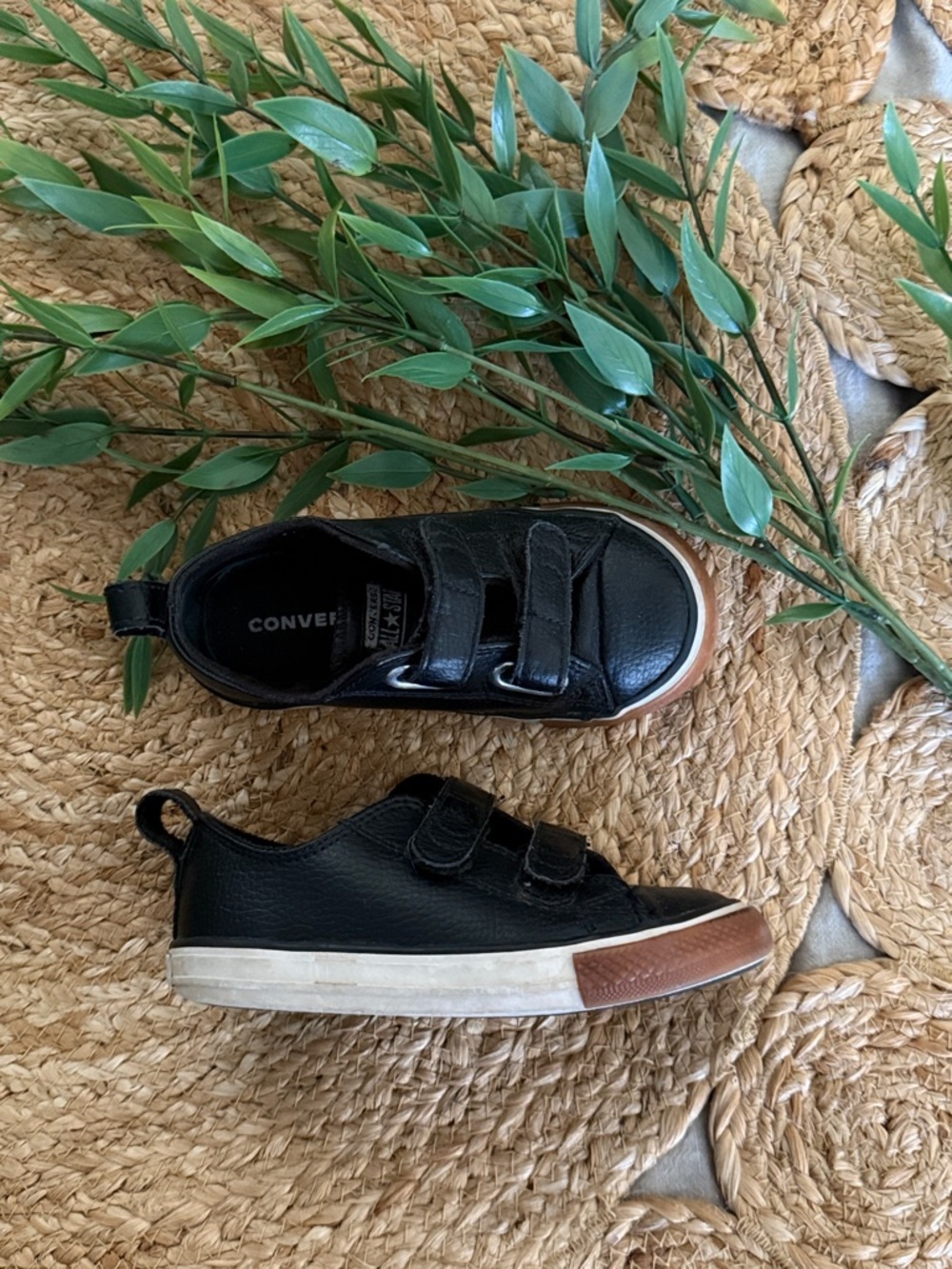 CONVERSE Boy Black Leather Toddler Double Strap Velcro. Size 9